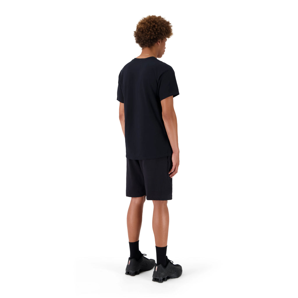 SET SCHWARZE JOGGING-SHORTS + T-SHIRT